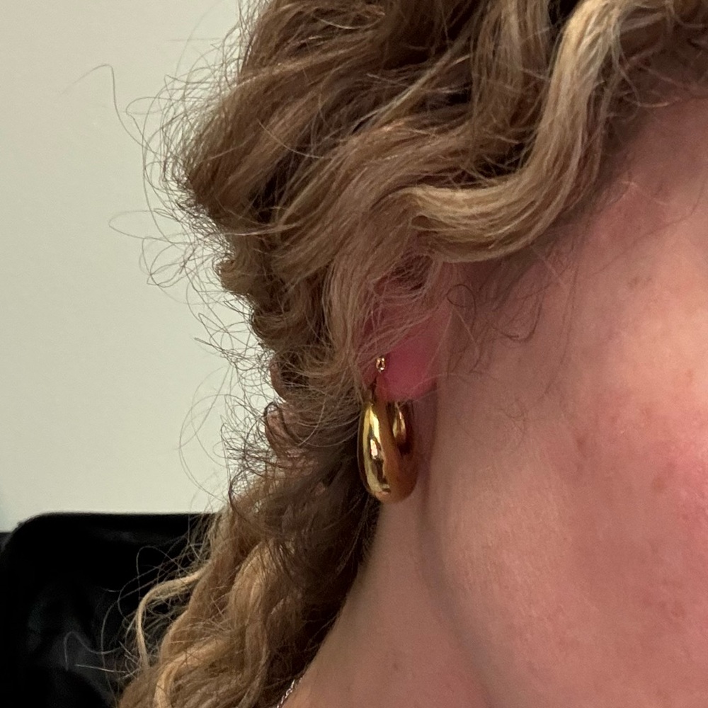 Beautiful Dainty Gold Moon Crescent Earrings - Picture 3 of 6
